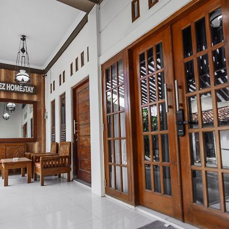Inez Homestay Yogyakarta Exterior foto