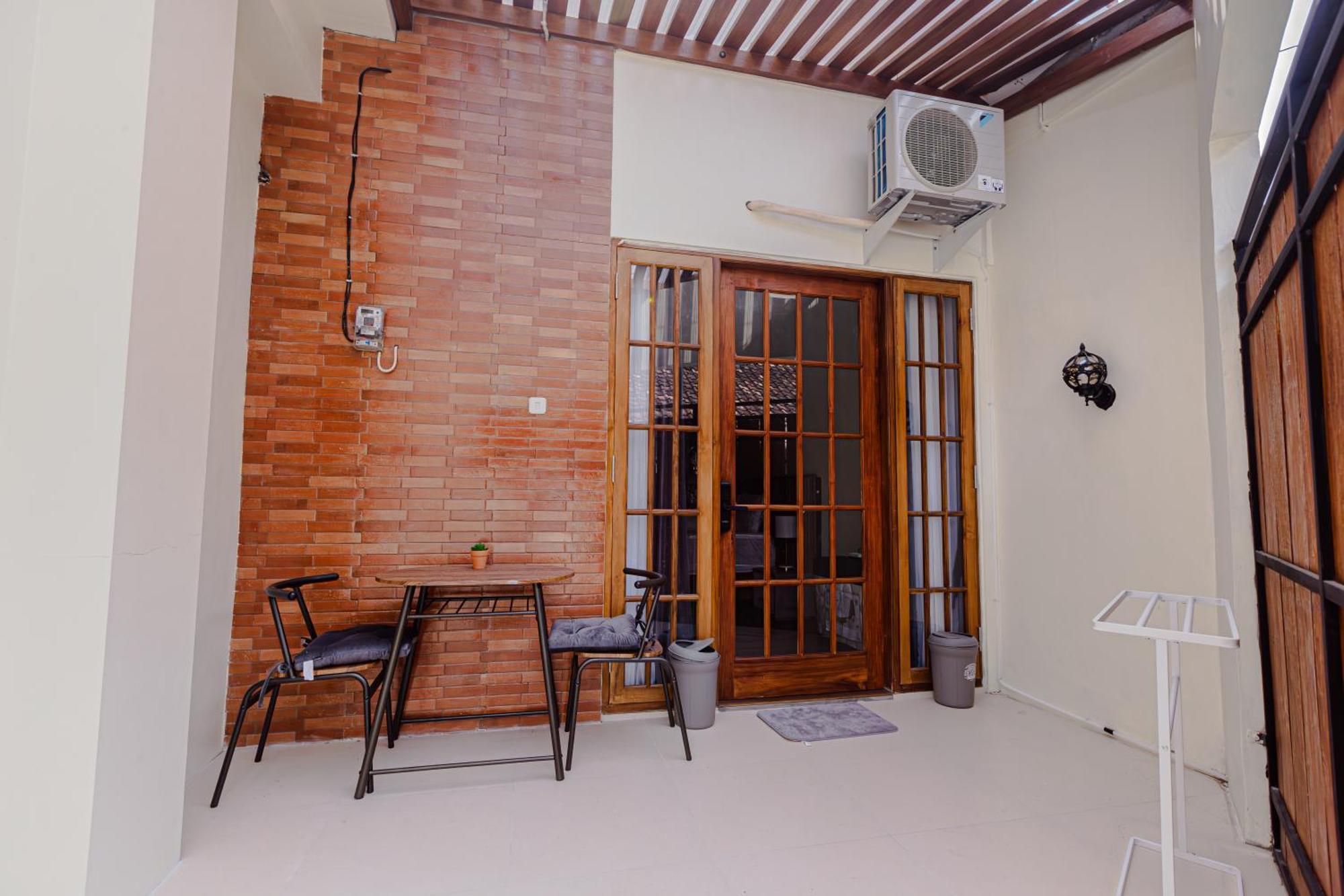 Inez Homestay Yogyakarta Exterior foto