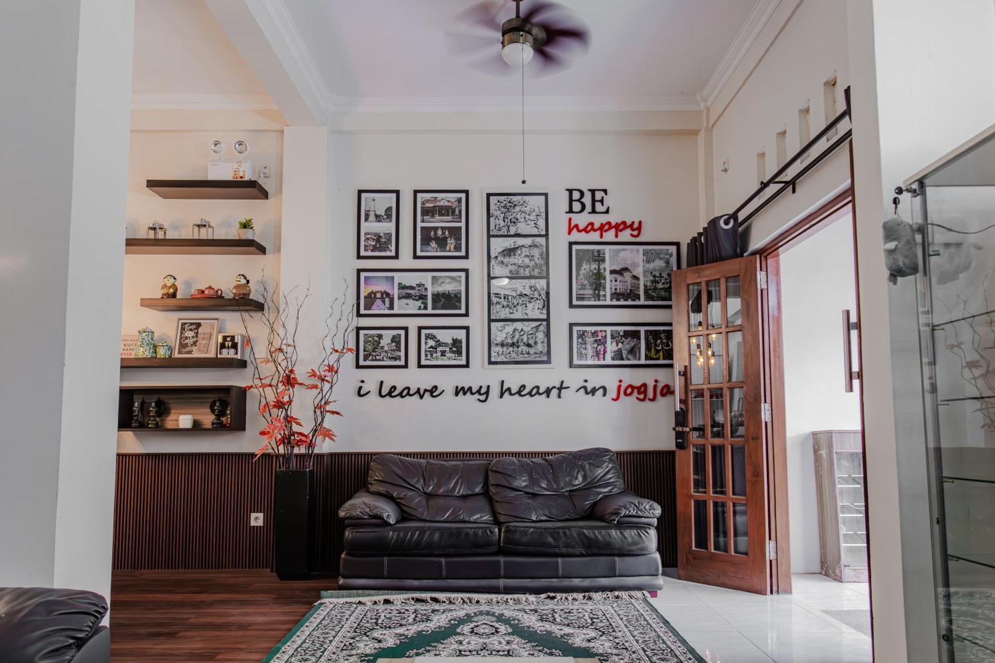 Inez Homestay Yogyakarta Exterior foto